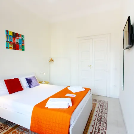 Couette-café Notte Al Museo 3*